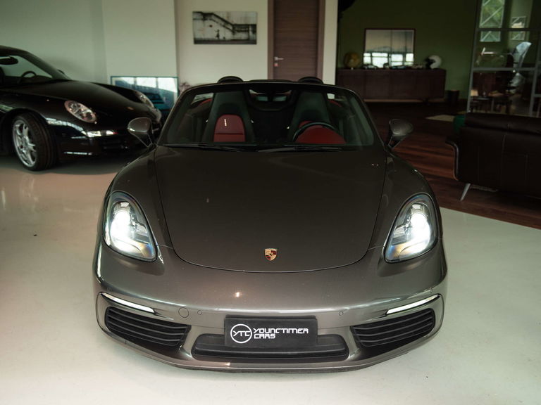 Porsche 718 Boxster S