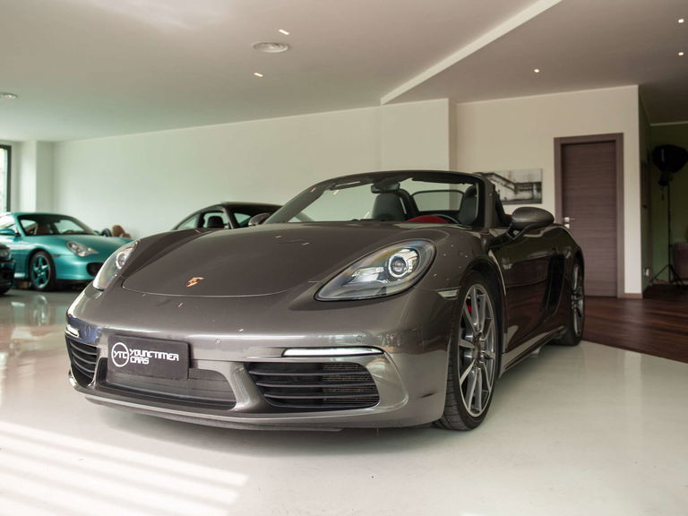 Porsche 718 Boxster S