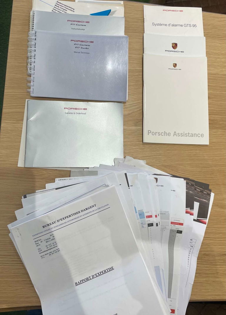 Porsche 993 Carrera 4