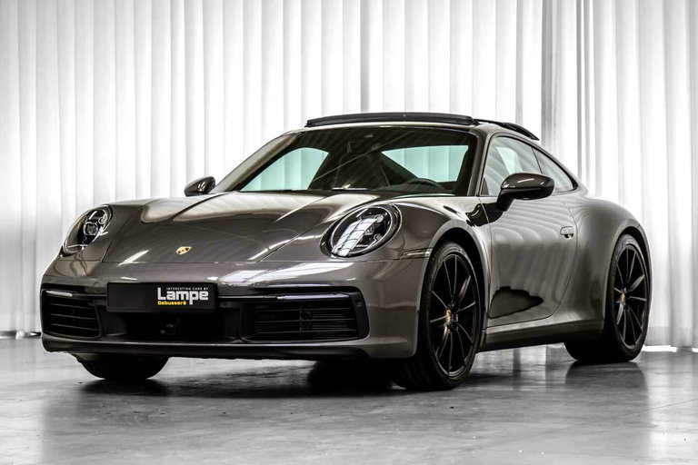 Porsche 992 Carrera