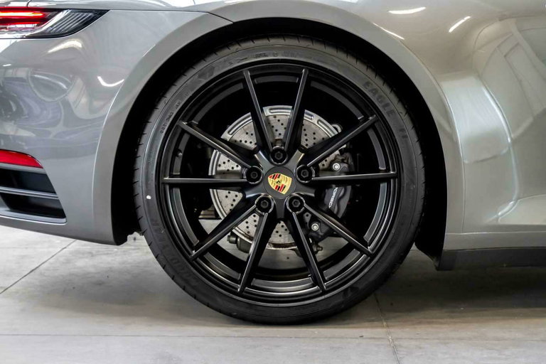 Porsche 992 Carrera