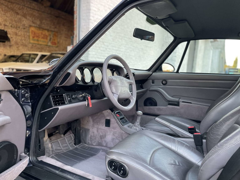 Porsche 993 Carrera 4