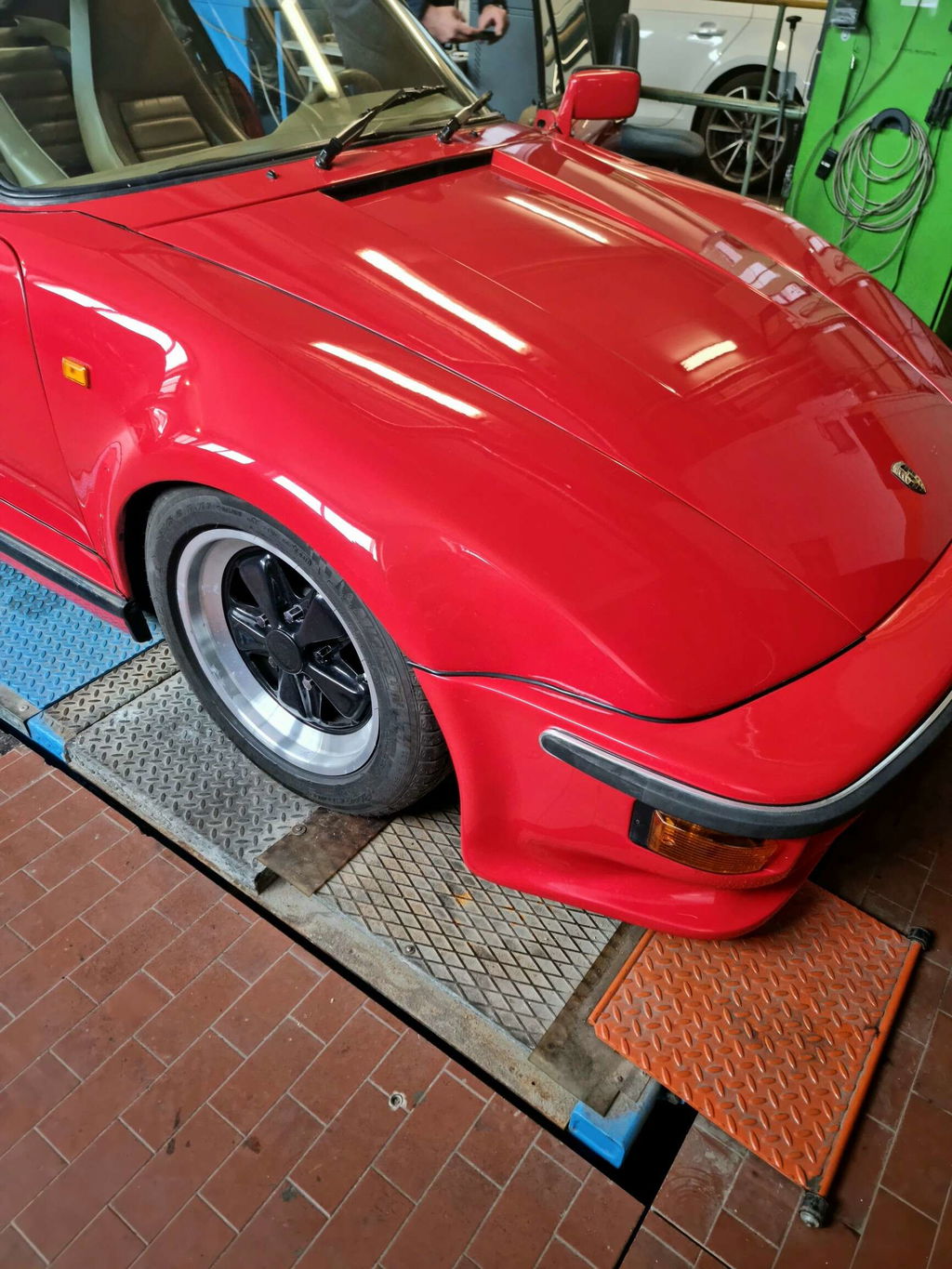 Porsche 911 Turbo Flachbau
