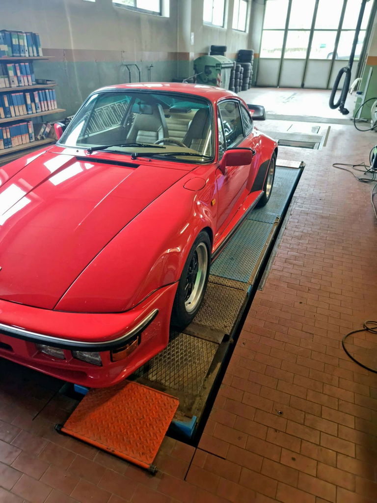 Porsche 911 Turbo Flachbau