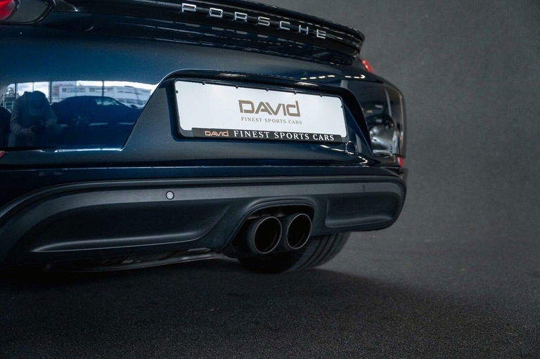 Porsche 718 Cayman