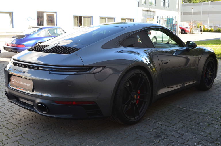 Porsche 992 Carrera GTS