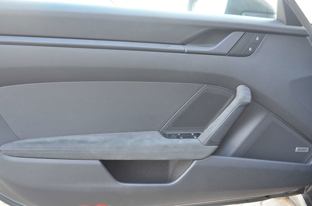 Porsche 992 Carrera GTS