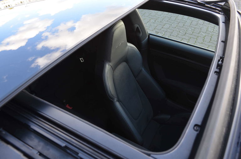 Porsche 992 Carrera GTS