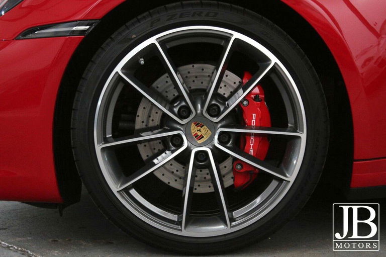 Porsche 992 Carrera 4S