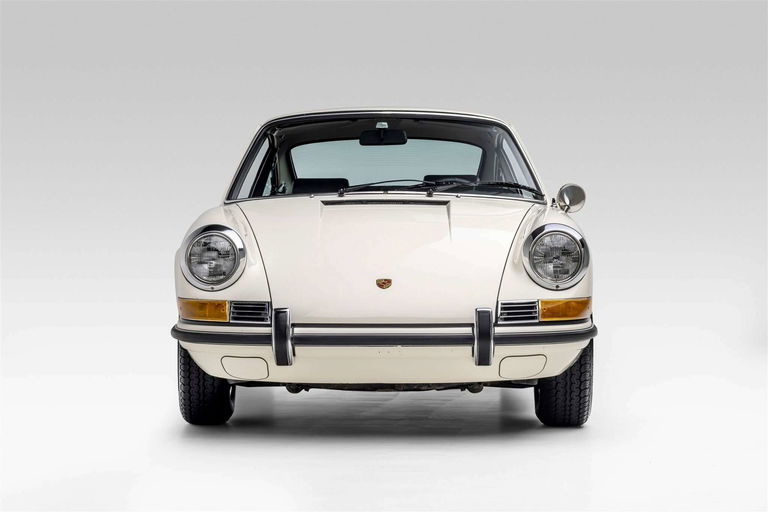 Porsche 911 E