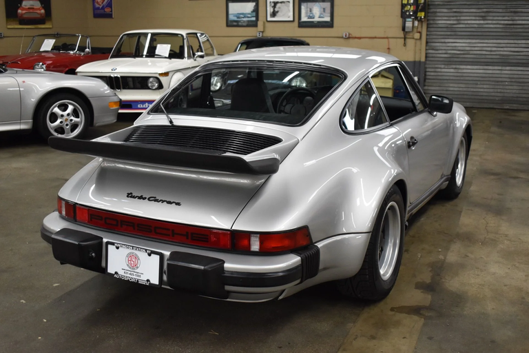 Porsche 911 Turbo 3.0 (US)