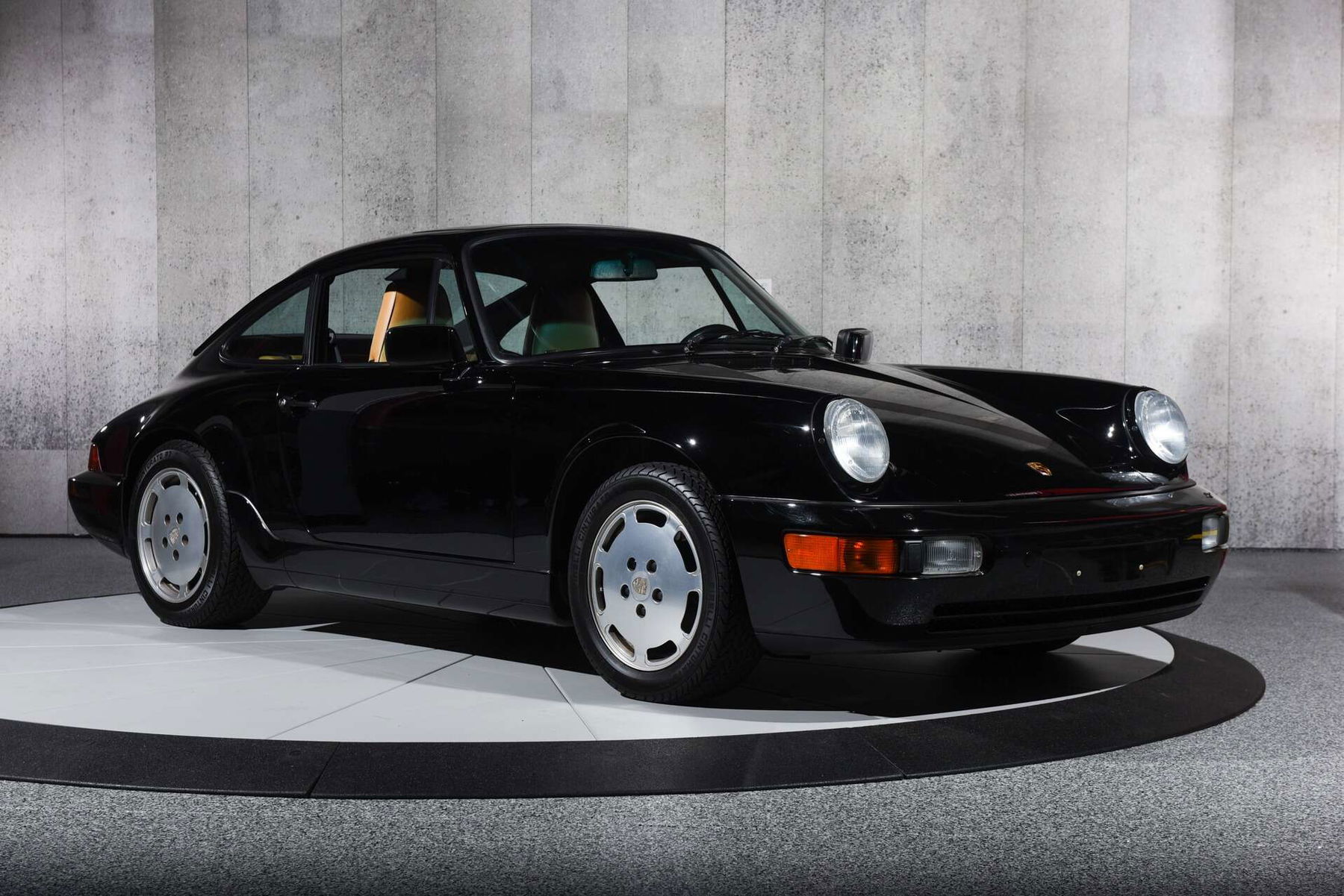 Porsche 964 Carrera 4