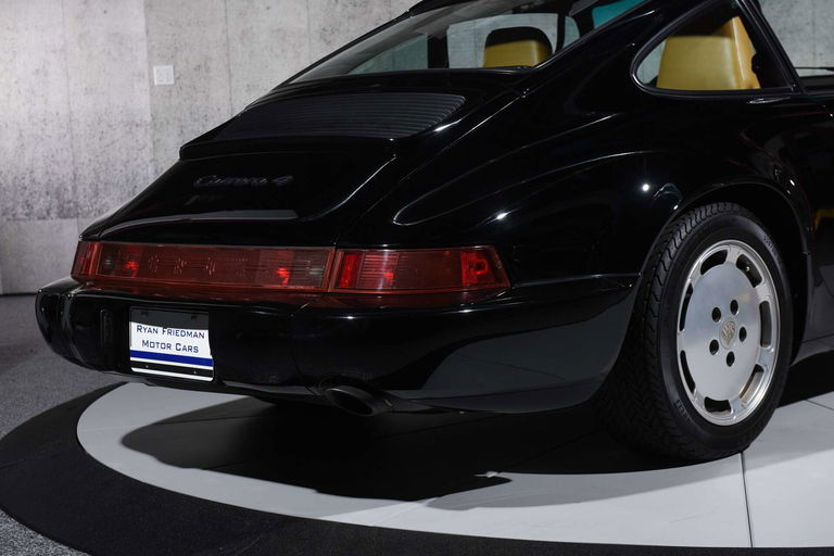 Porsche 964 Carrera 4