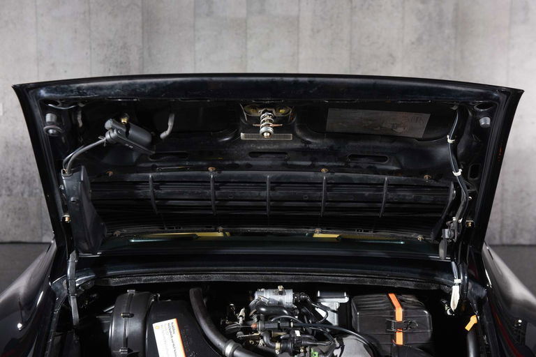 Porsche 964 Carrera 4