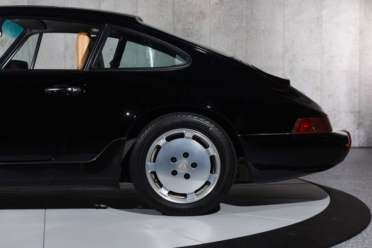 Porsche 964 Carrera 4