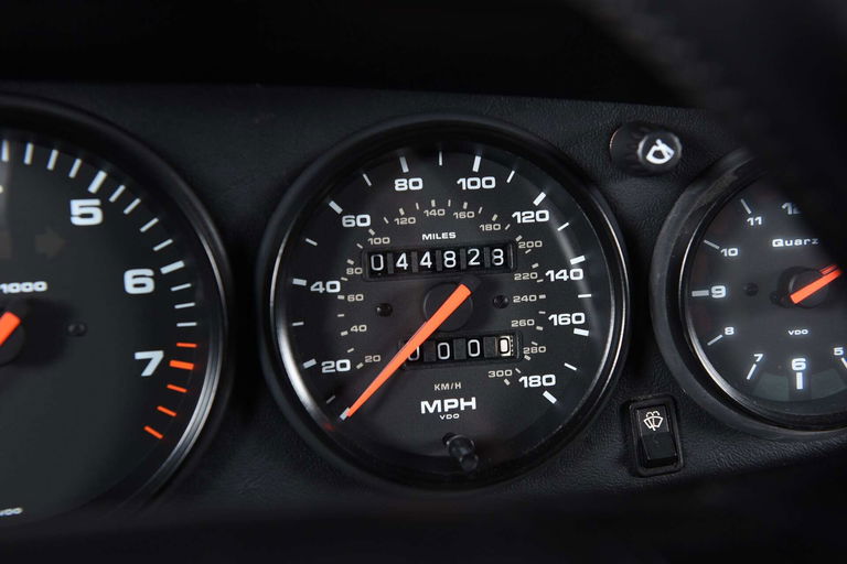 Porsche 964 Carrera 4