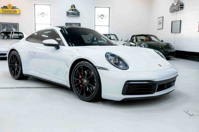 Porsche 992 Carrera 4S