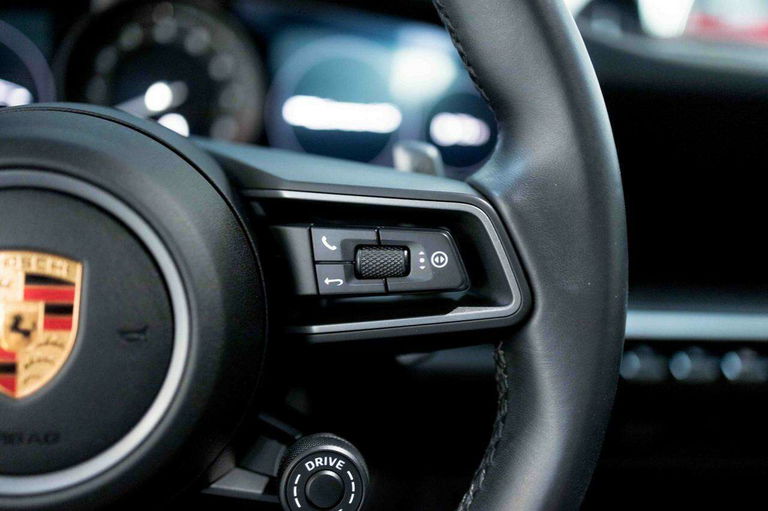 Porsche 992 Carrera 4S