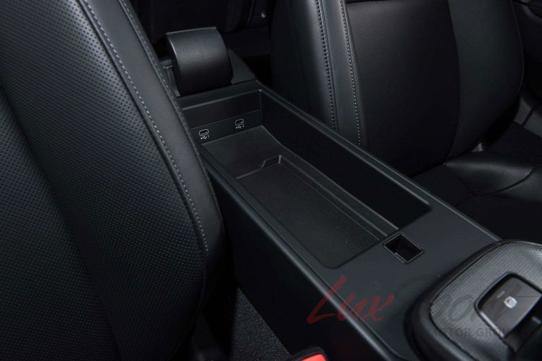 Porsche 992 Carrera 4