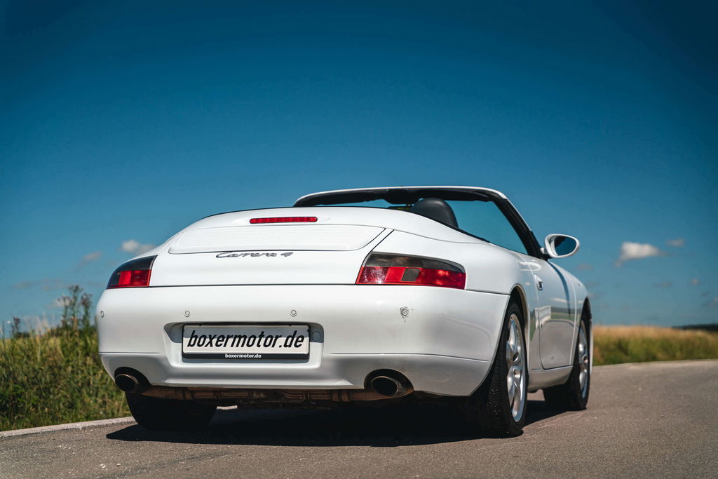 Porsche 996 Carrera 4