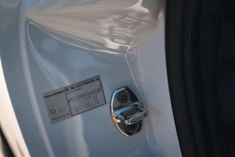 Porsche 996 Carrera 4