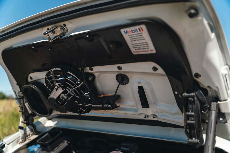 Porsche 996 Carrera 4