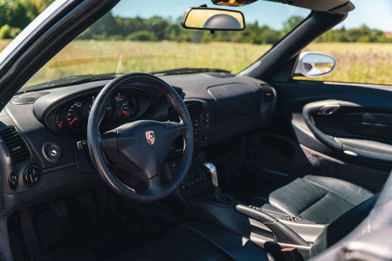 Porsche 996 Carrera 4