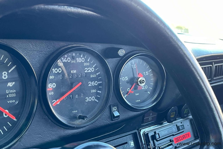 Porsche 911 Turbo 3.3