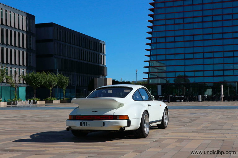 Porsche 911 Turbo 3.3