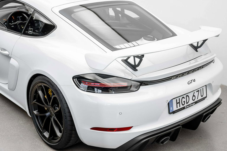 Porsche 718 Cayman GT4