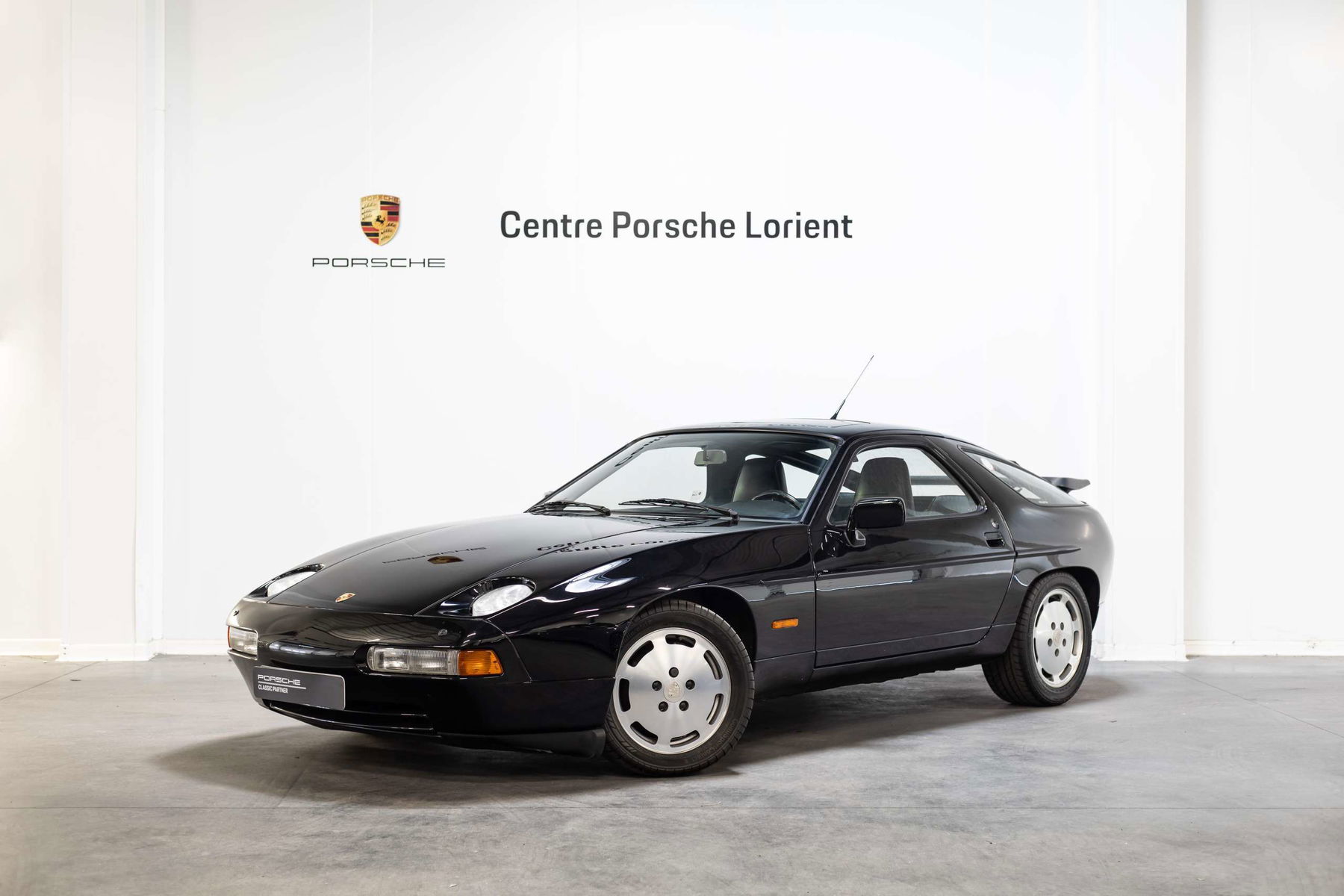 Porsche 928 S4
