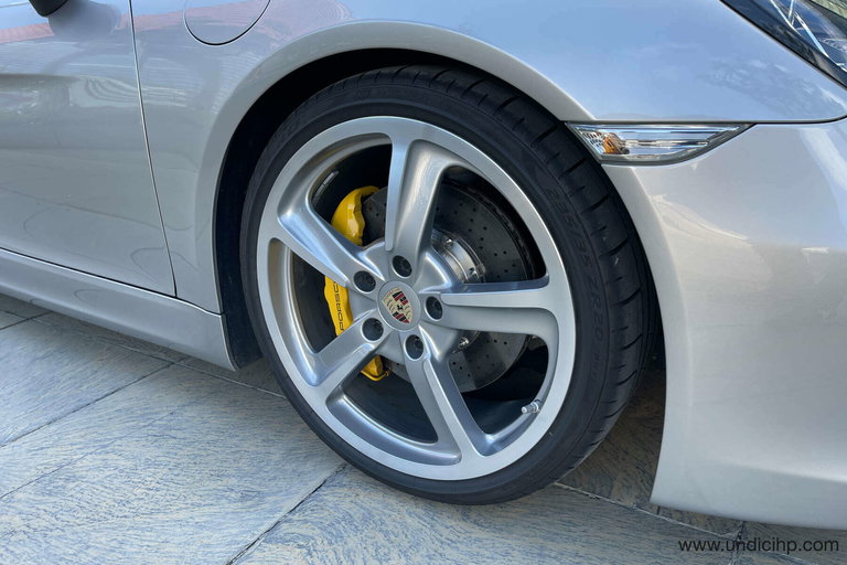 Porsche 981 Cayman S