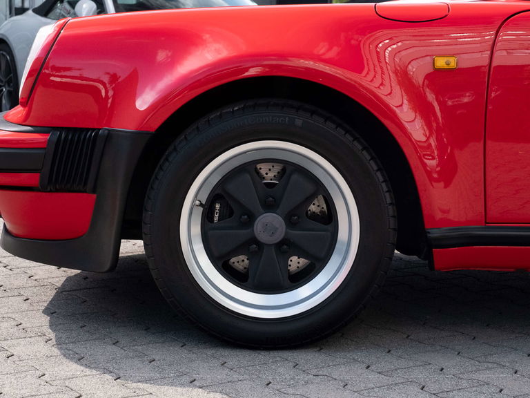 Porsche 911 Turbo 3.3