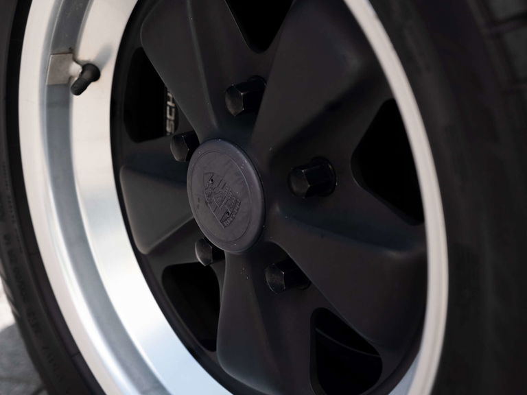 Porsche 911 Turbo 3.3