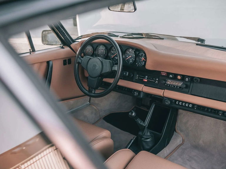 Porsche 911 Turbo 3.0 (US)