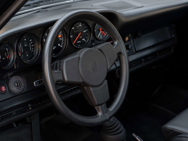 Porsche 911 Carrera (US)