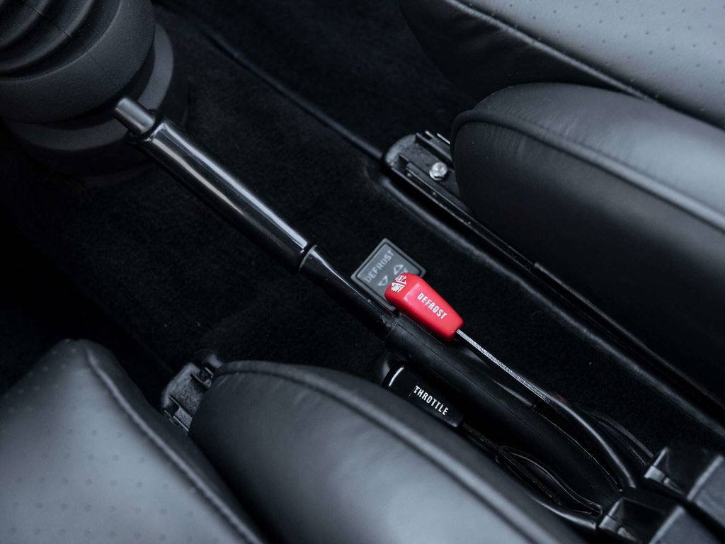 Porsche 911 Carrera (US)