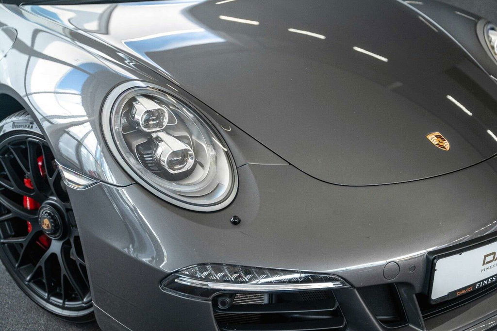 Porsche 991 Carrera 4 GTS