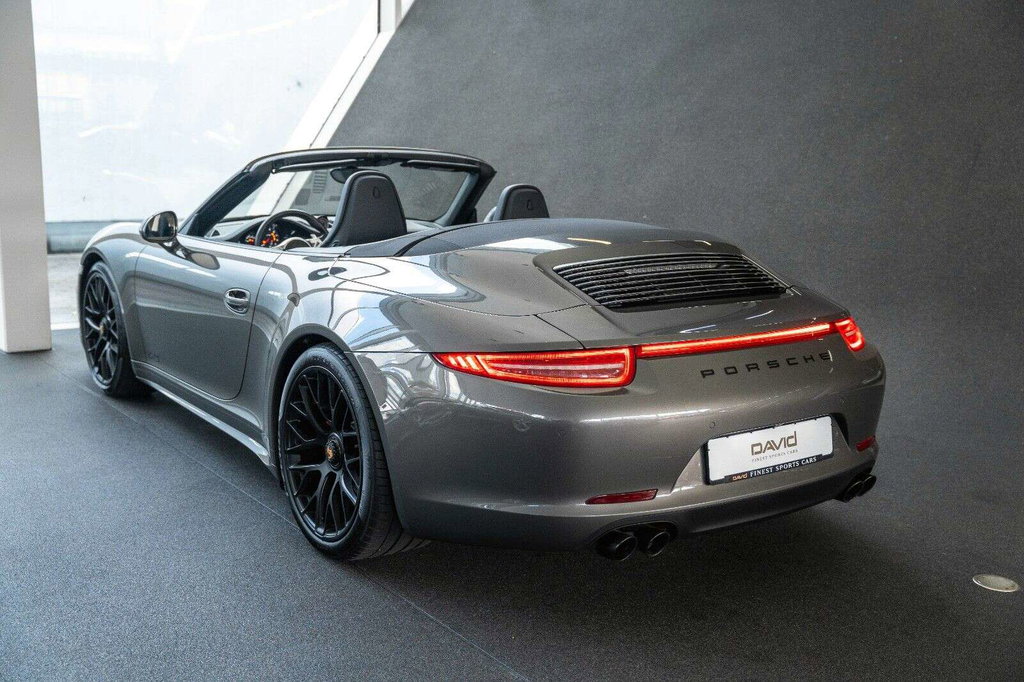 Porsche 991 Carrera 4 GTS