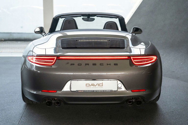 Porsche 991 Carrera 4 GTS