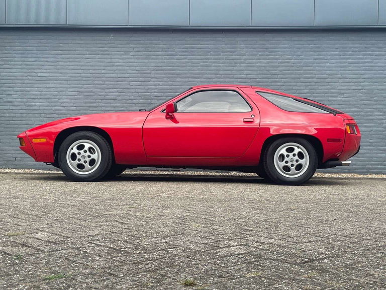 Porsche 928 1982 - elferspot.com - Marktplatz für Porsche Sportwagen