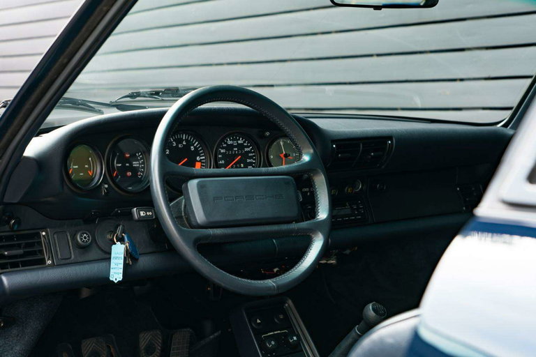 Porsche 911 Carrera 3.2