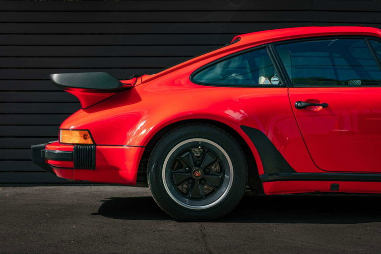 Porsche 911 Turbo 3.3