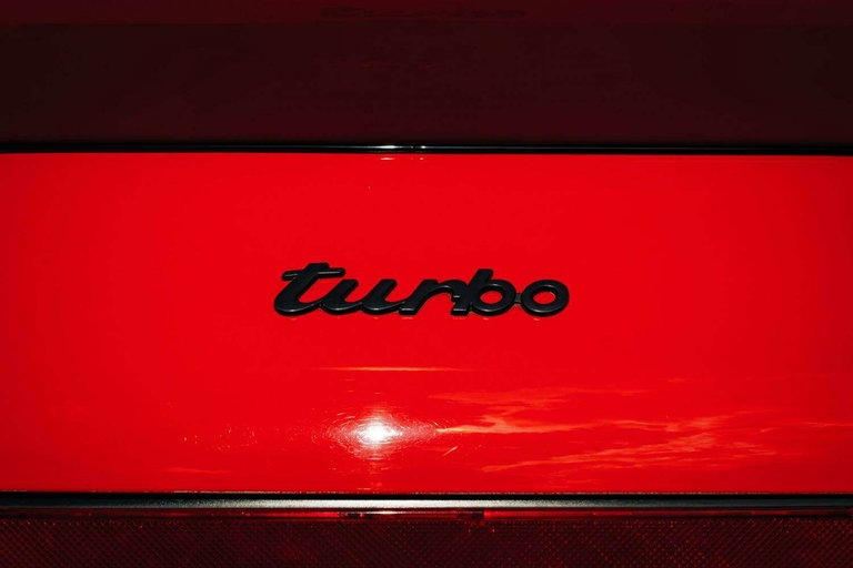 Porsche 911 Turbo 3.3