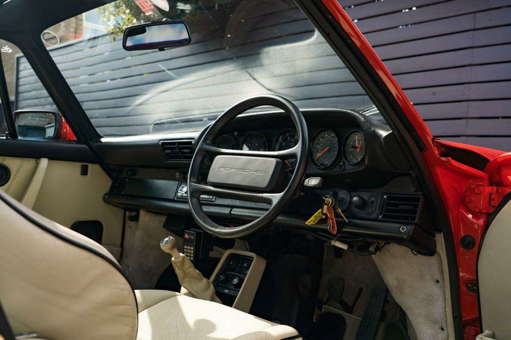 Porsche 911 Turbo 3.3