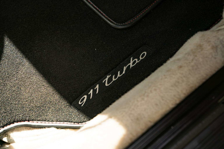 Porsche 911 Turbo 3.3