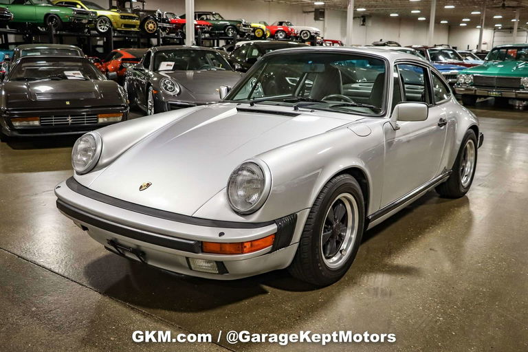 Porsche 911 Carrera 3.2 (US)