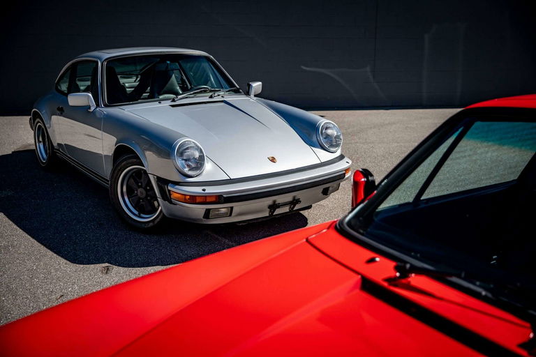 Porsche 911 Carrera 3.2 (US)