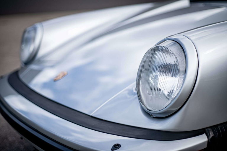 Porsche 911 Carrera 3.2 (US)