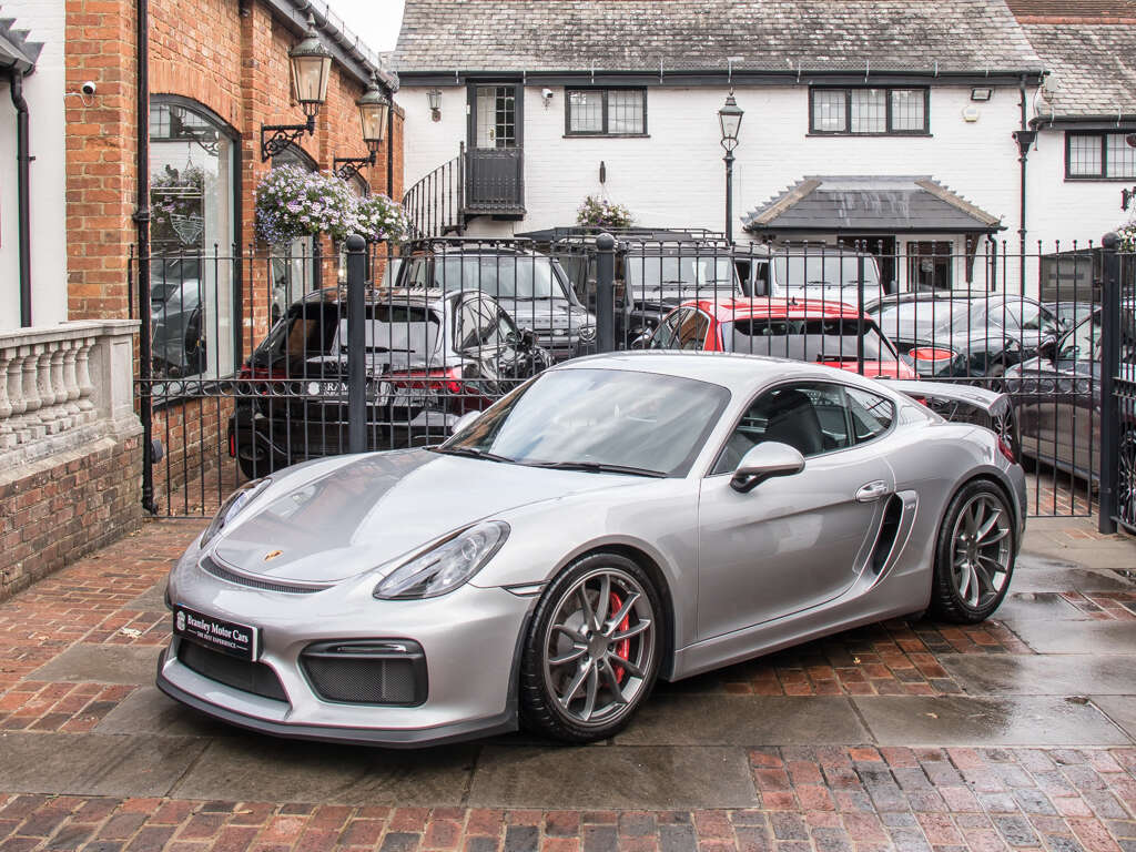 Porsche 981 Cayman GT4